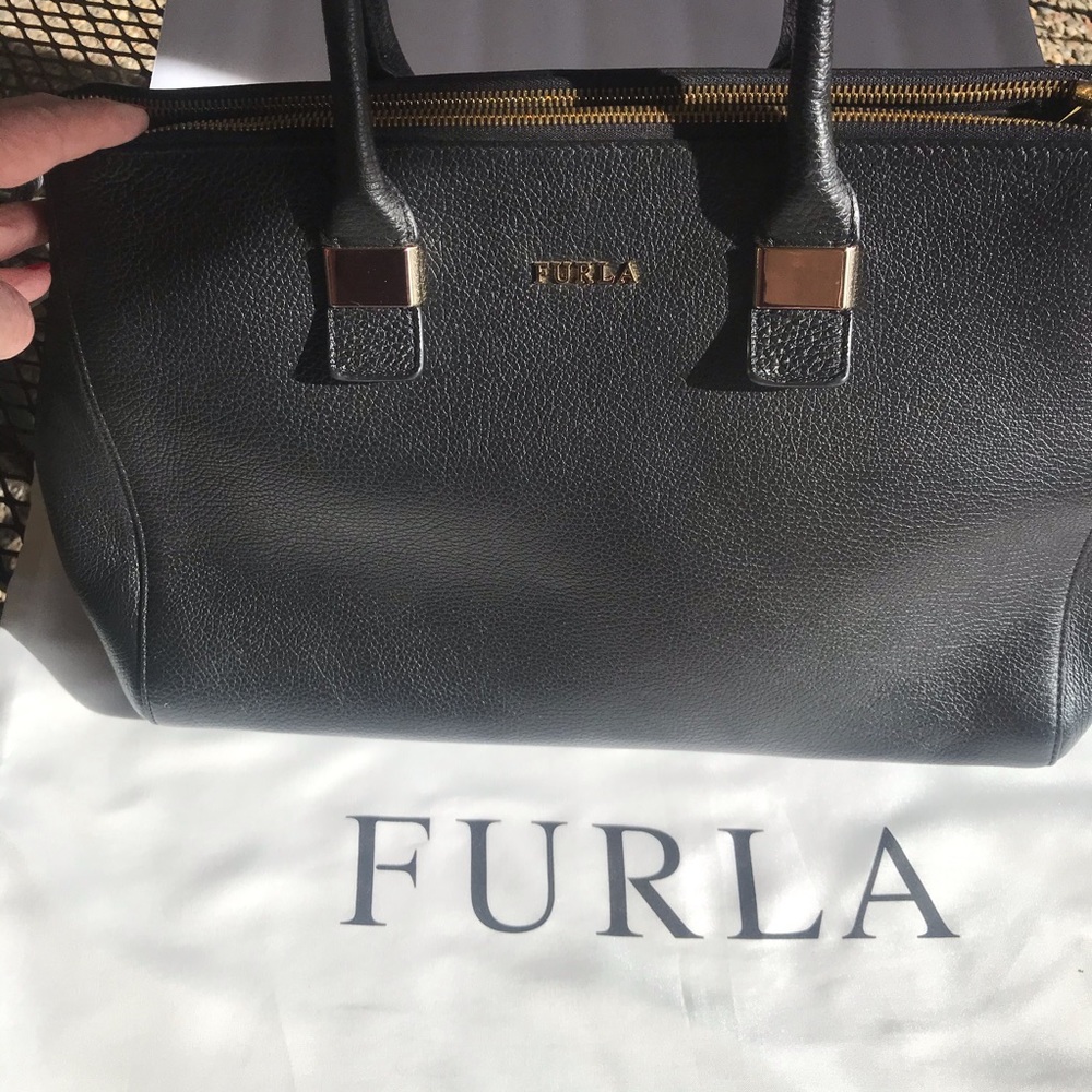 FURLA black leather double zip tote